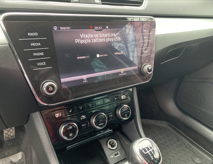 Škoda Superb Sedan / Limuzína 1,5 l 110 kw