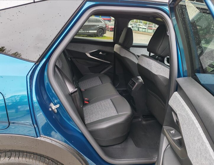 Peugeot 3008 SUV / Terénní 1,2 l 107 kw