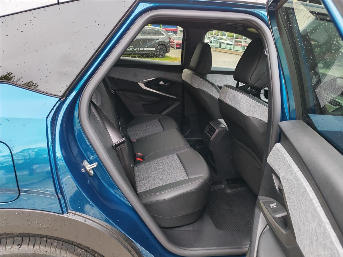 Peugeot 3008 SUV / Terénní 1,2 l 107 kw