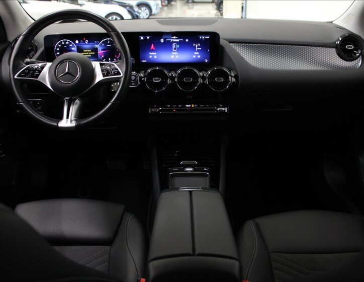 Mercedes-Benz GLA SUV 2,0 l 110 kw