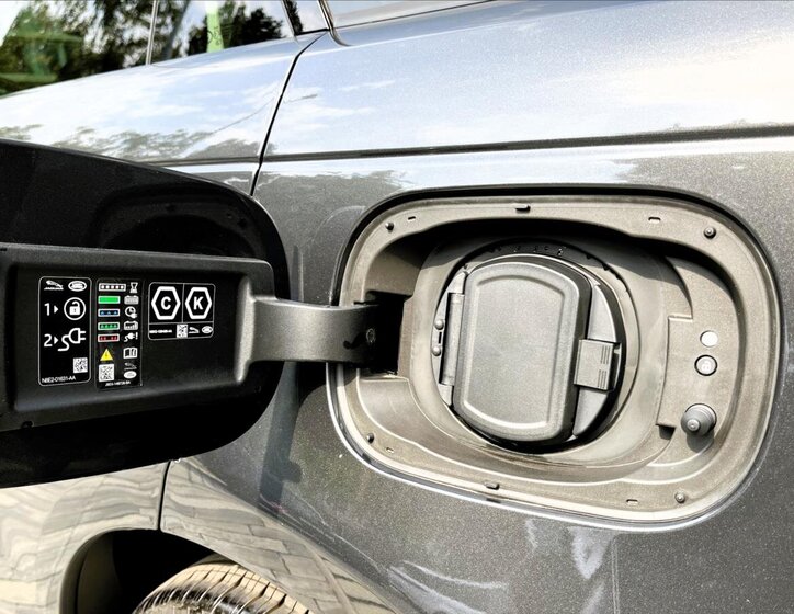 Land Rover Range Rover Sport SUV 3,0 l 405 kw