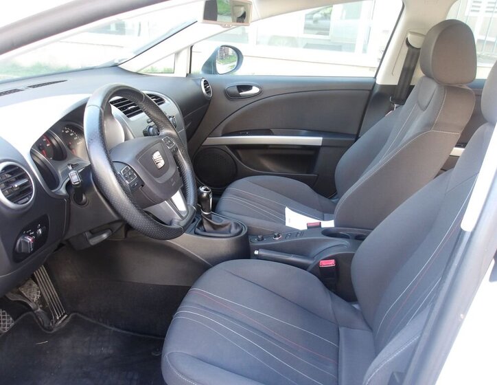 Seat Leon Hatchback 1,4 l 92 kw