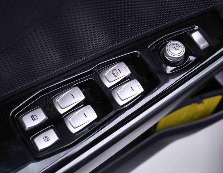 SsangYong XLV SUV 1,6 l 85 kw