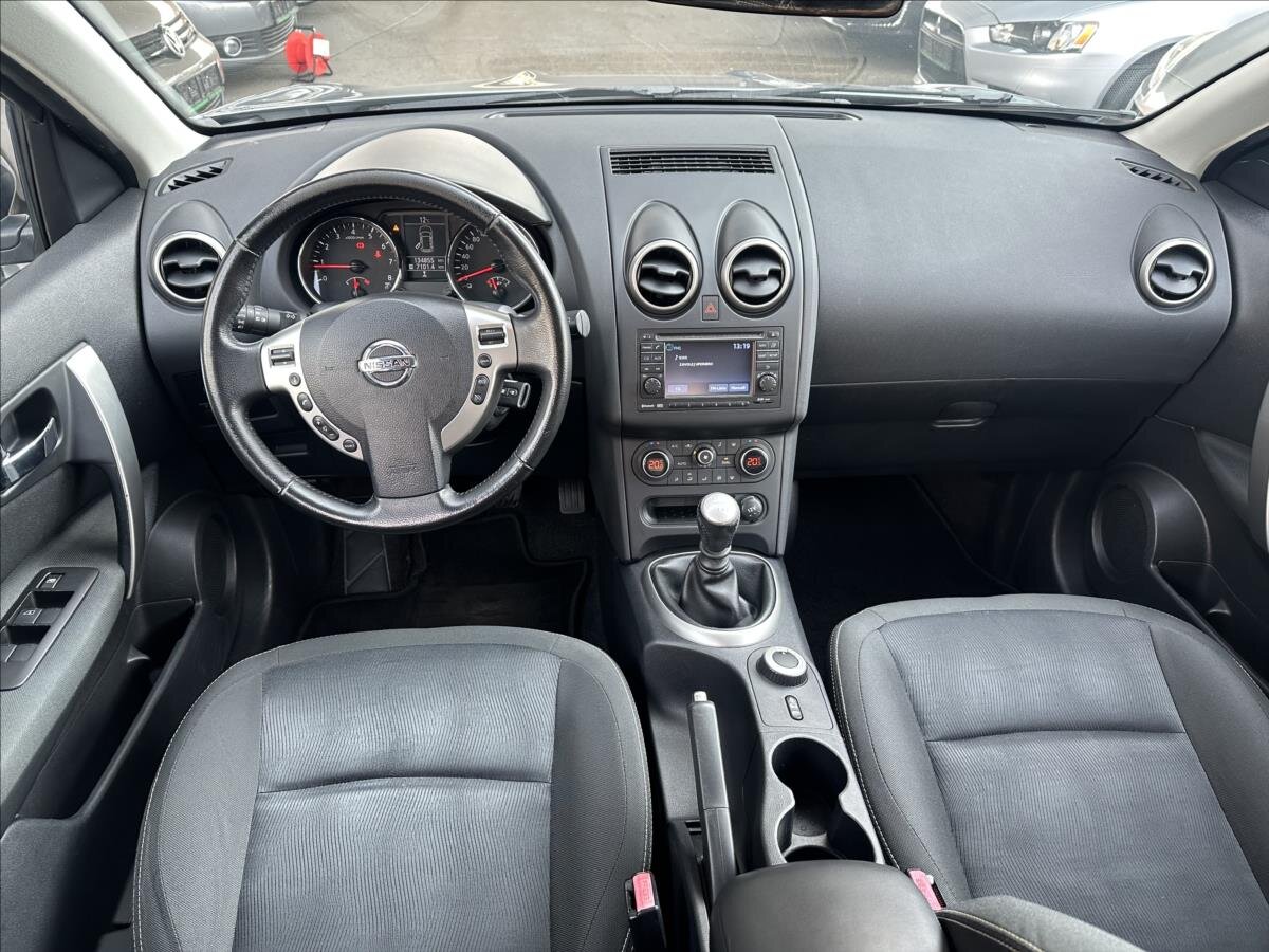 Nissan Qashqai Hatchback 2,0 l 104 kw