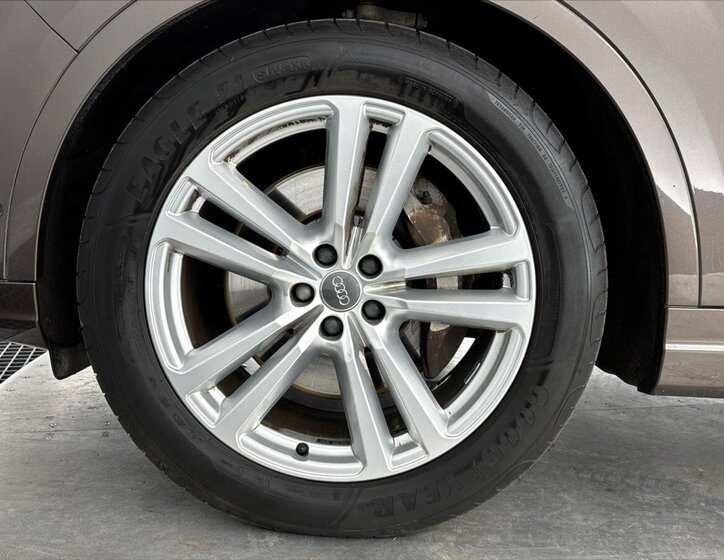 Audi Q7 SUV / Terénní 3,0 l 200 kw