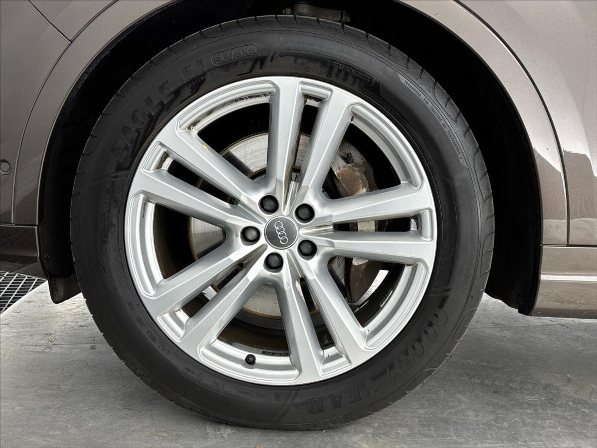 Audi Q7 SUV / Terénní 3,0 l 200 kw