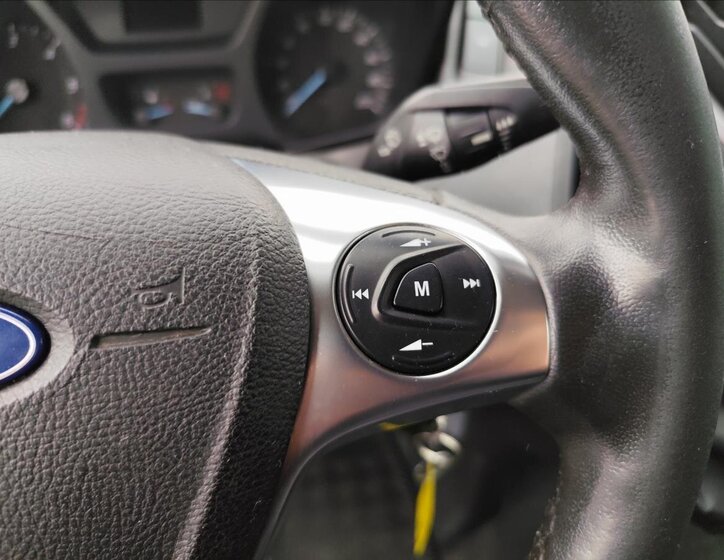 Ford Transit Custom Kombi 2,0 l 96 kw