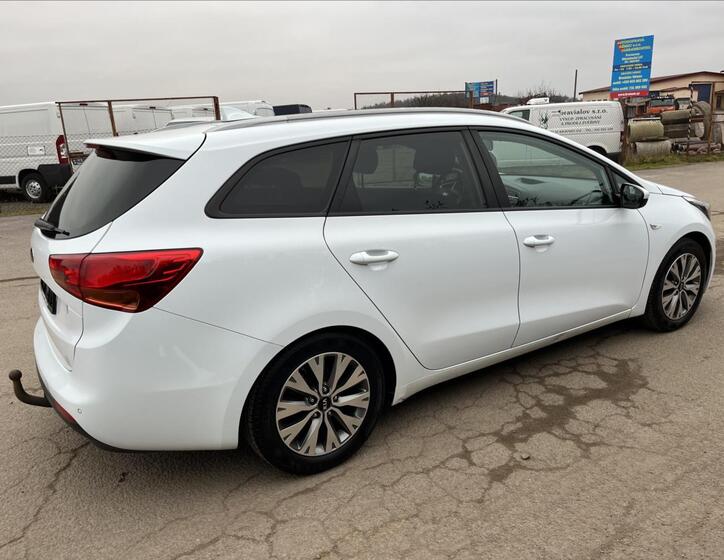 KIA Ceed 5