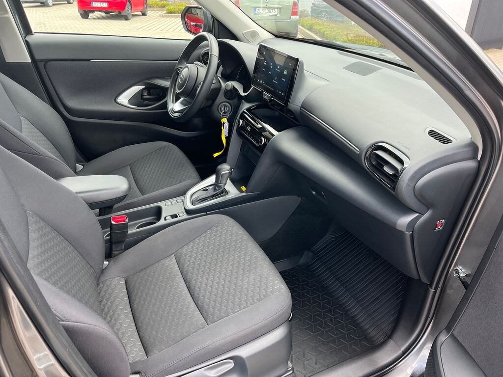 Toyota Yaris Cross SUV / Terénní 1,5 l 68 kw