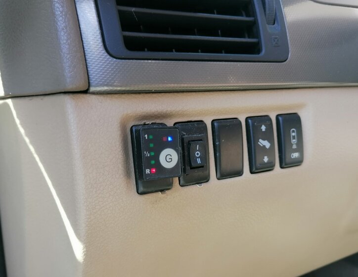 Nissan Armada SUV / Terénní 5,6 l 233 kw