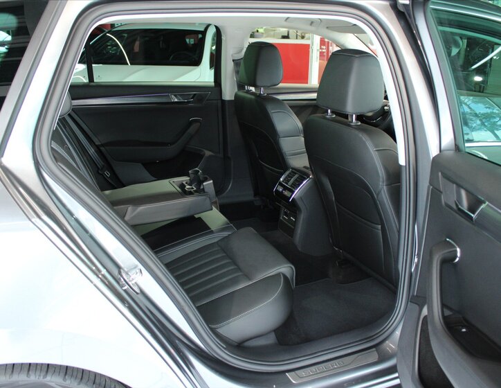 Škoda Superb 21