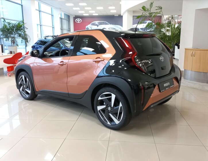 Toyota Aygo Hatchback 1,5 l 53 kw