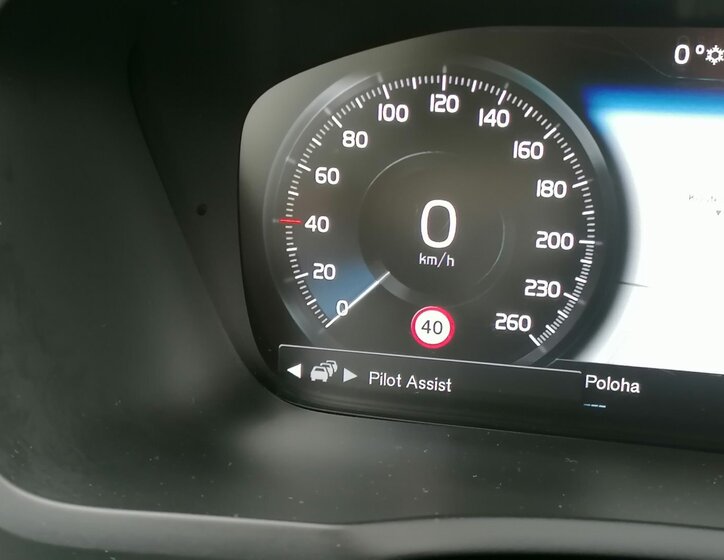 Volvo XC90 Kombi 2,0 l 165 kw