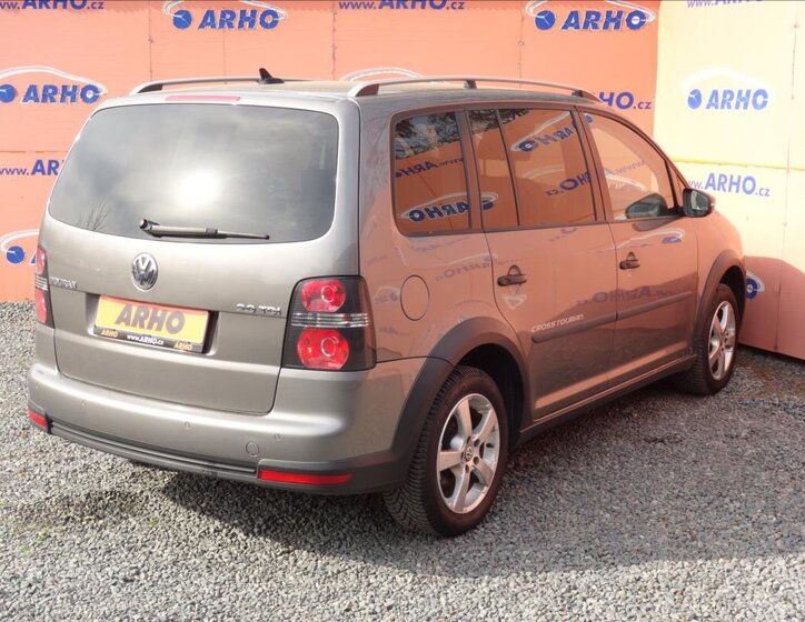 Volkswagen Touran MPV 2,0 l 103 kw