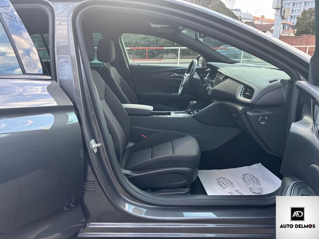 Opel Insignia Kombi 2,0 l 128 kw