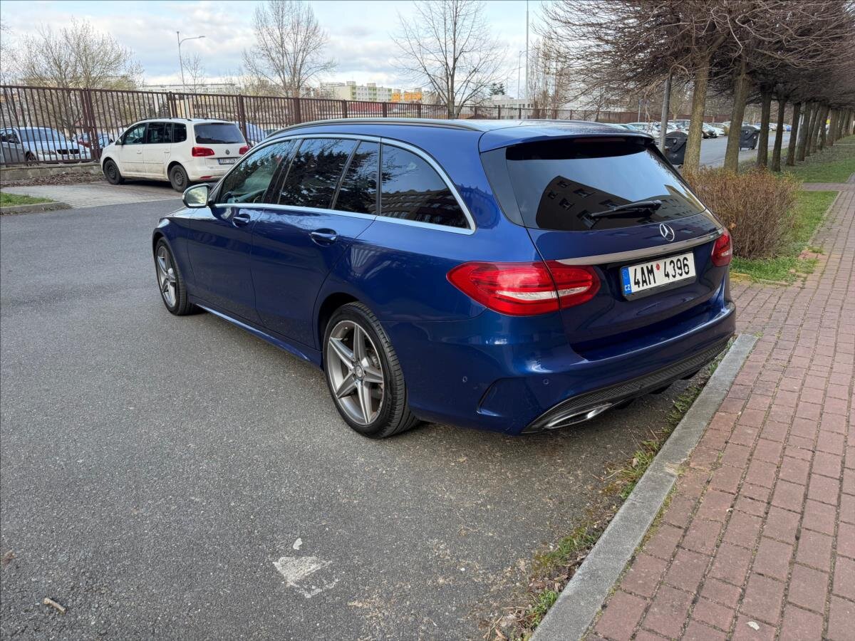 Mercedes-Benz Třídy C Kombi 2,1 l 150 kw