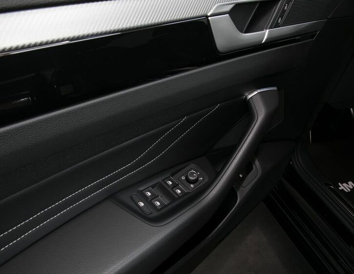 Volkswagen Arteon Liftback 2,0 l 206 kw