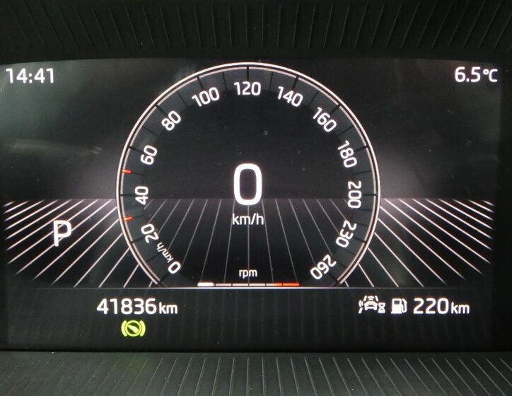 Škoda Karoq SUV / Terénní 1,5 l 110 kw