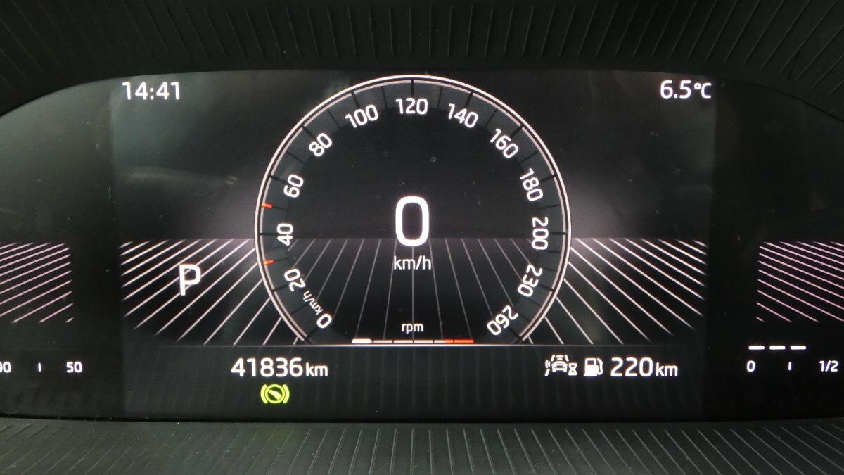 Škoda Karoq SUV / Terénní 1,5 l 110 kw