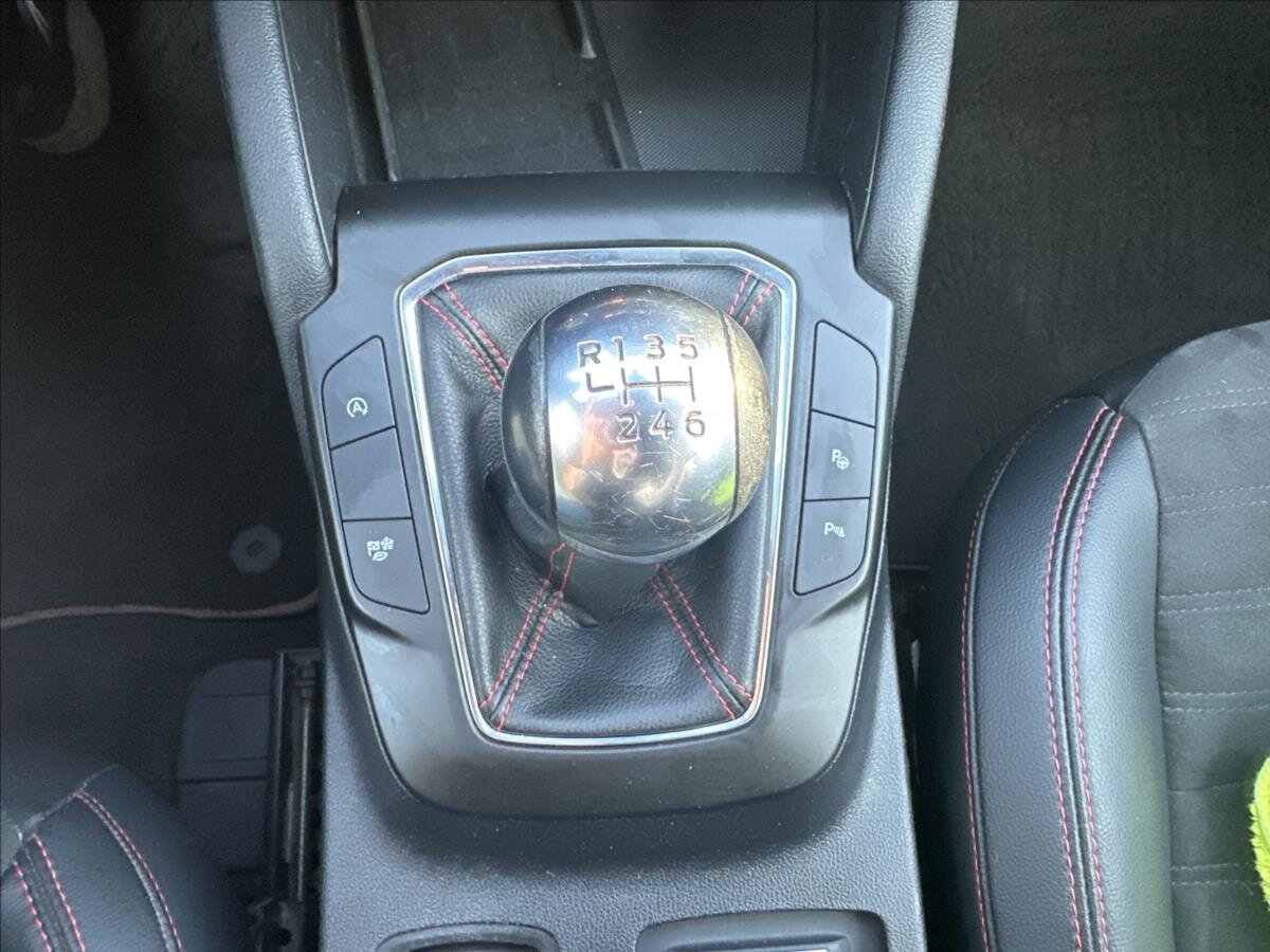 Ford Kuga SUV / Terénní 1,5 l 110 kw