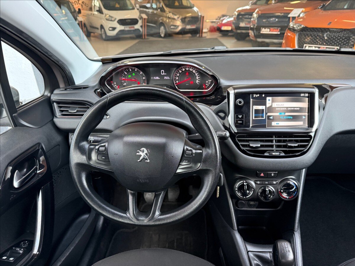 Peugeot 208 Hatchback 1,4 l 70 kw