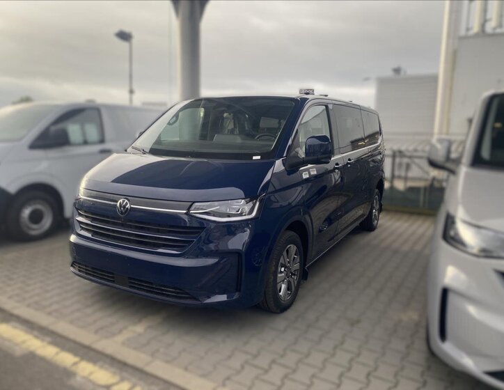 Volkswagen Caravelle 1