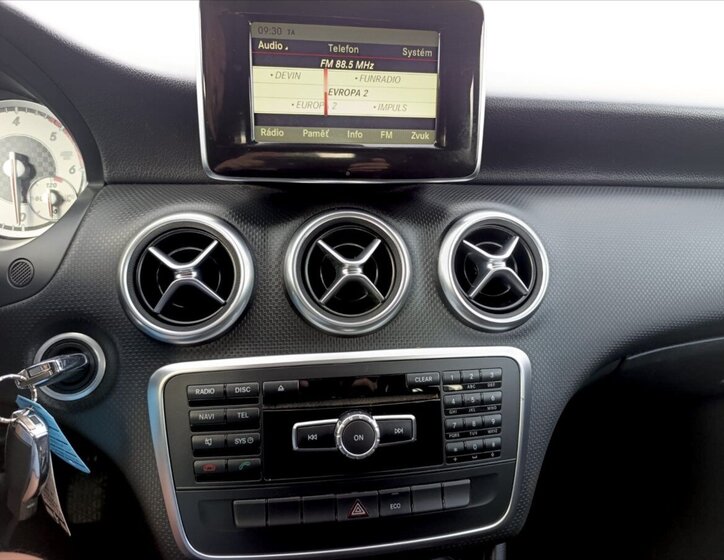 Mercedes-Benz Třídy A Kombi 1,5 l 80 kw