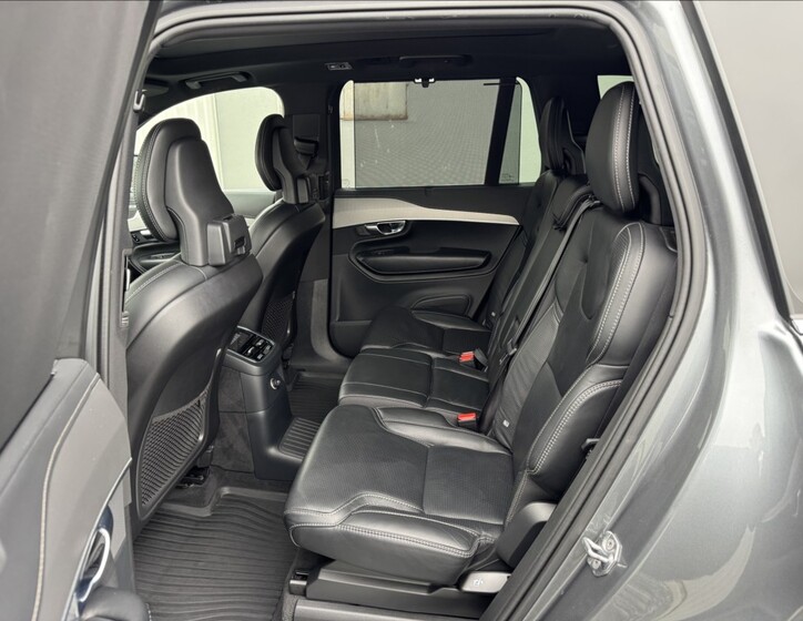 Volvo XC90 20