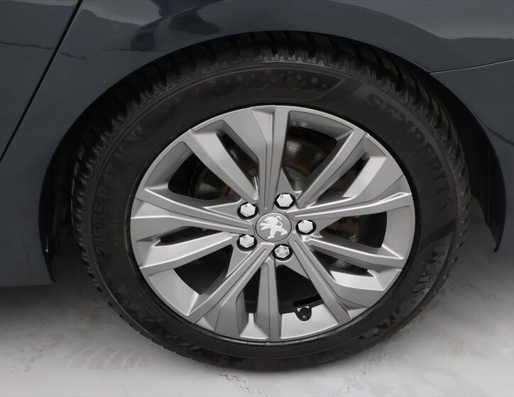 Peugeot 508 Liftback 1,6 l 133 kw