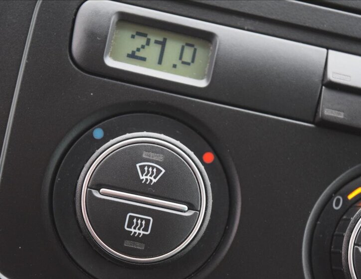 Volkswagen Touran Kombi 1,4 l 103 kw