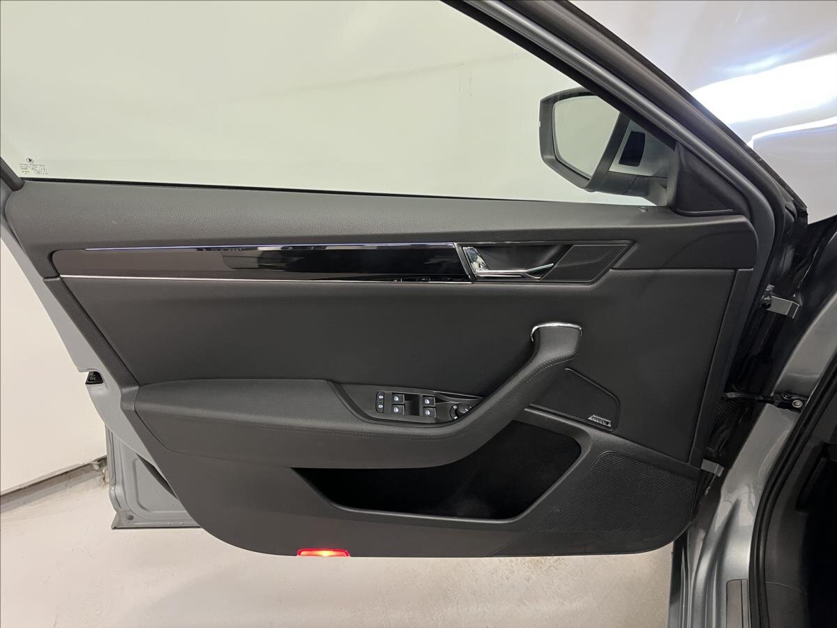 Škoda Superb Kombi 2,0 l 140 kw