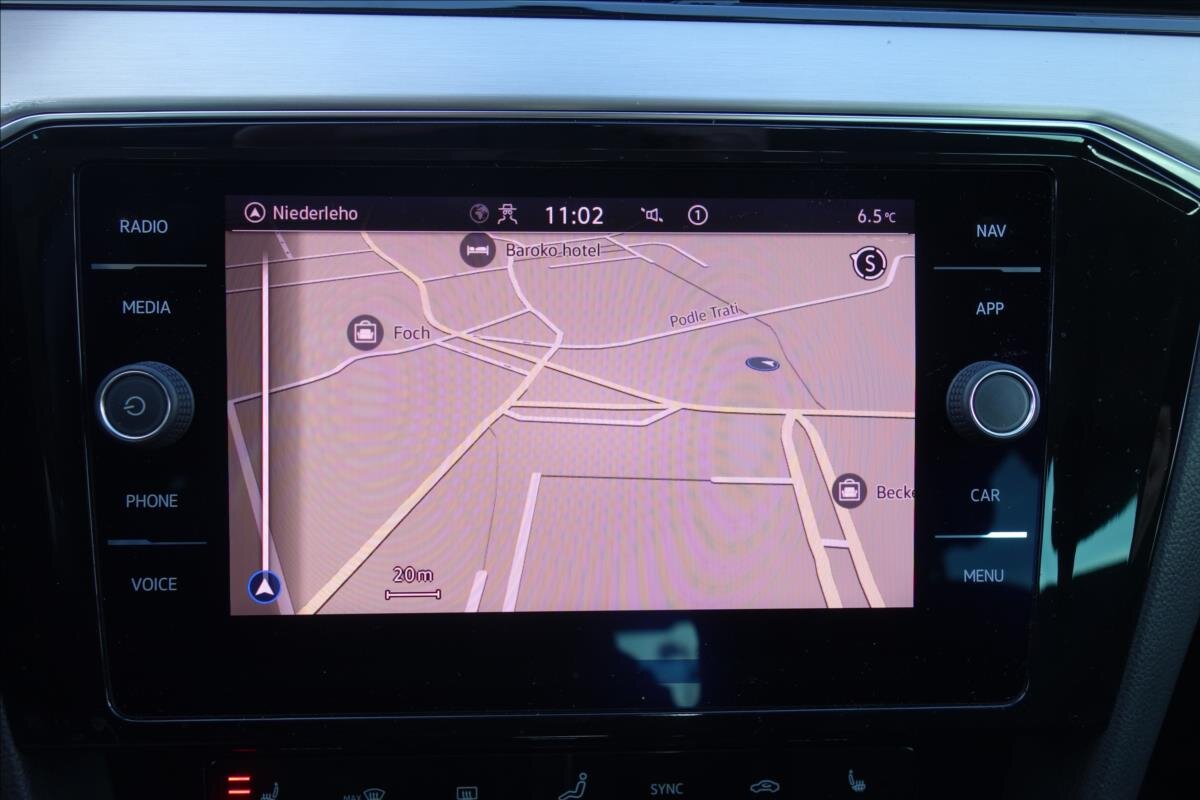 Volkswagen Passat Sedan / Limuzína 2,0 l 110 kw