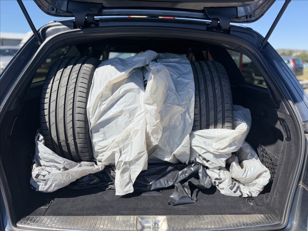 Mercedes-Benz Třídy E Kombi 2,1 l 150 kw