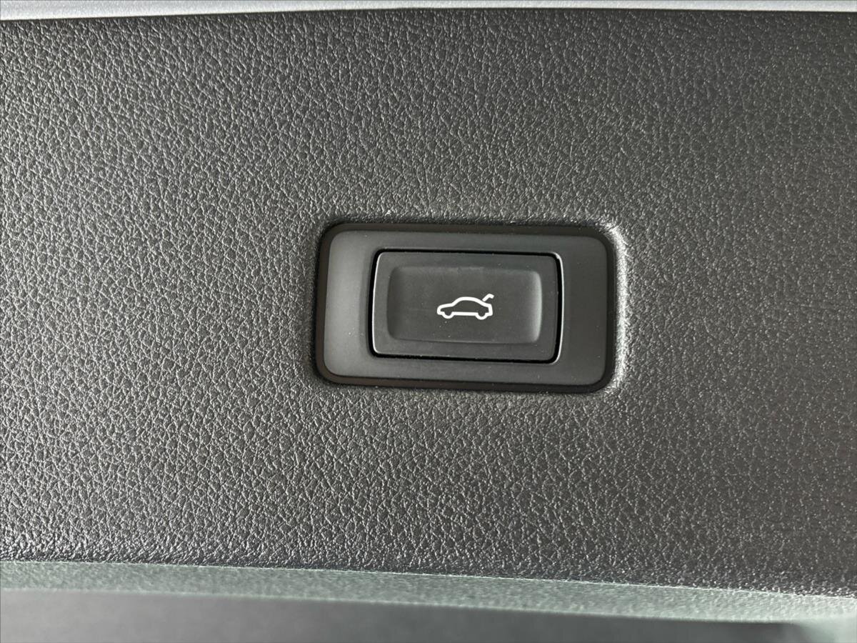 Audi SQ8 SUV / Terénní 4,0 l 373 kw