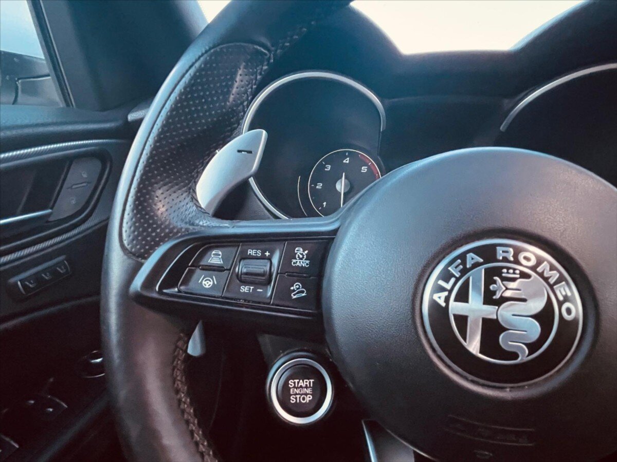 Alfa Romeo Stelvio SUV / Terénní 2,1 l 154 kw