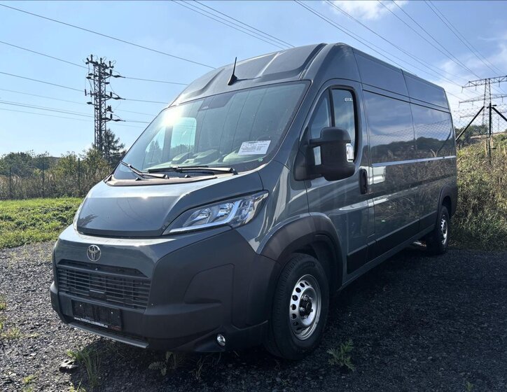 Toyota Proace Max 4