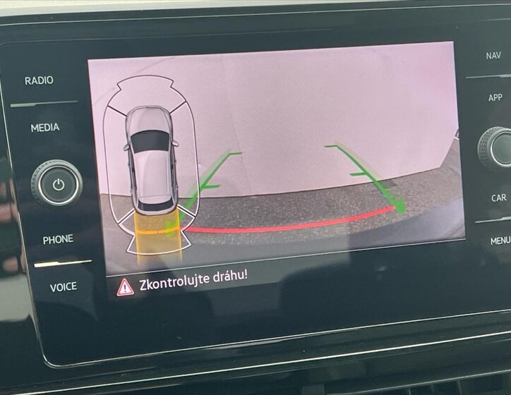 Volkswagen T-Roc SUV 1,5 l 110 kw