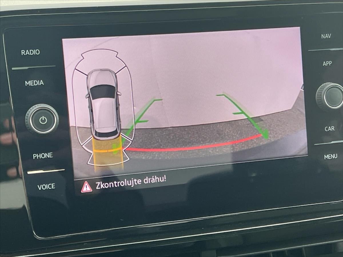 Volkswagen T-Roc SUV 1,5 l 110 kw