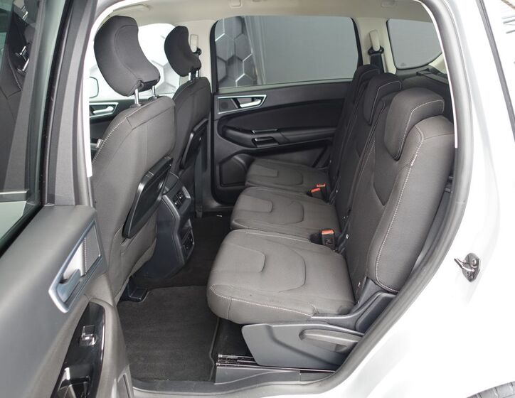 Ford S-MAX 26