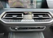 BMW X7 SUV / Terénní 4,4 l 390 kw