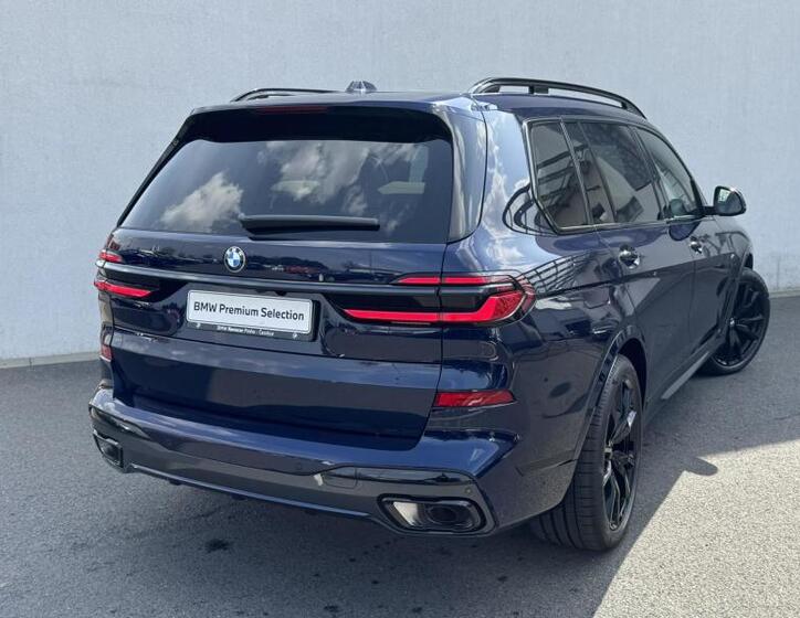 BMW X7 2