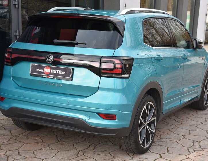 Volkswagen T-Cross SUV / Terénní 1,5 l 110 kw