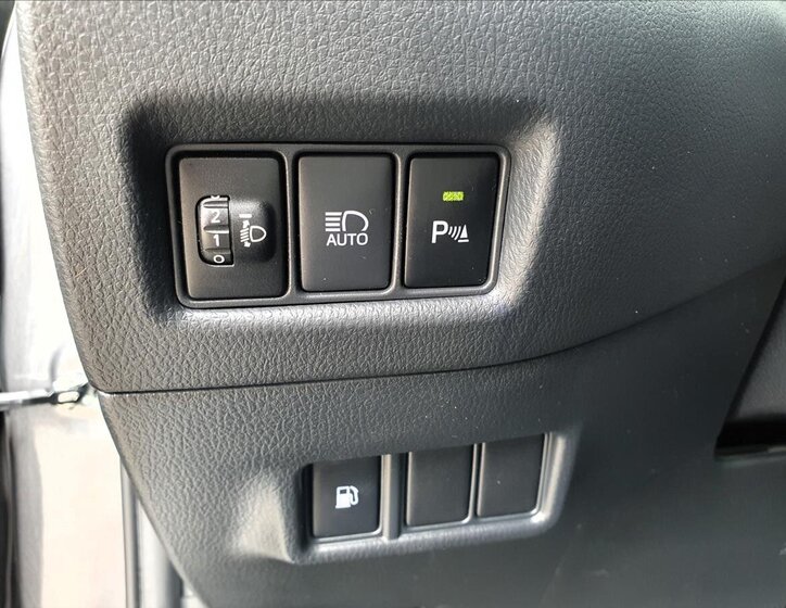 Toyota C-HR Hatchback 1,8 l 72 kw