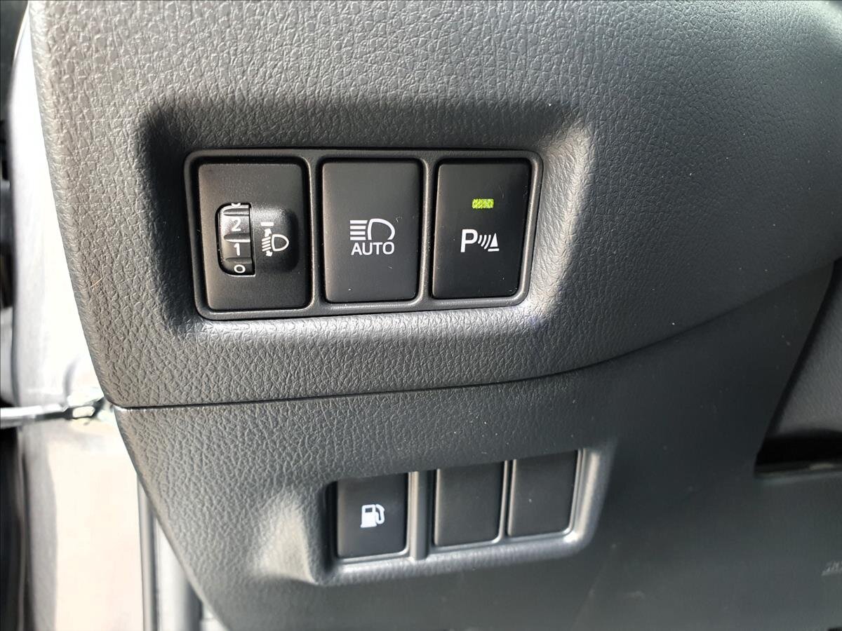 Toyota C-HR Hatchback 1,8 l 72 kw