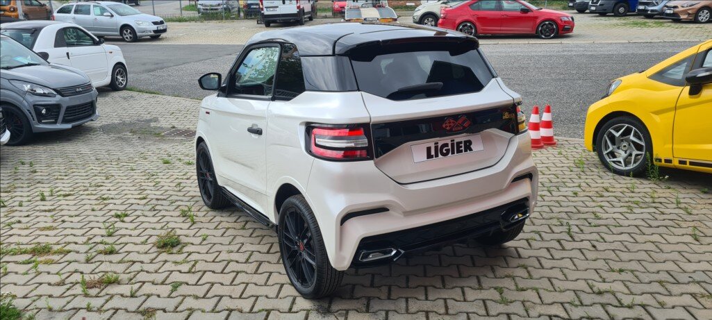 Ligier JS 50 Hatchback 499,0 6 kw