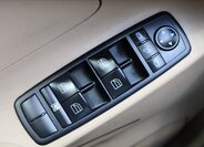 Mercedes-Benz Třídy M SUV / Terénní 3,0 l 165 kw