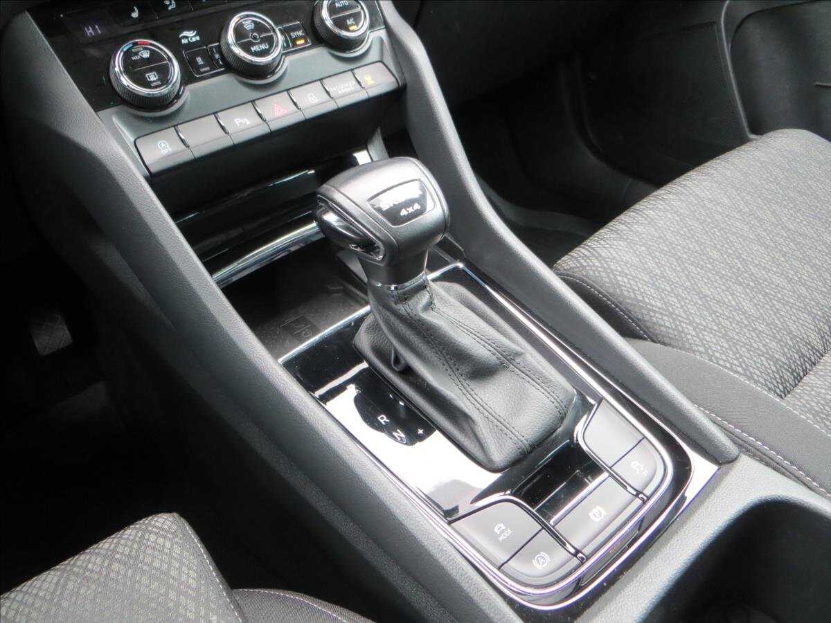 Škoda Karoq SUV 2,0 l 110 kw