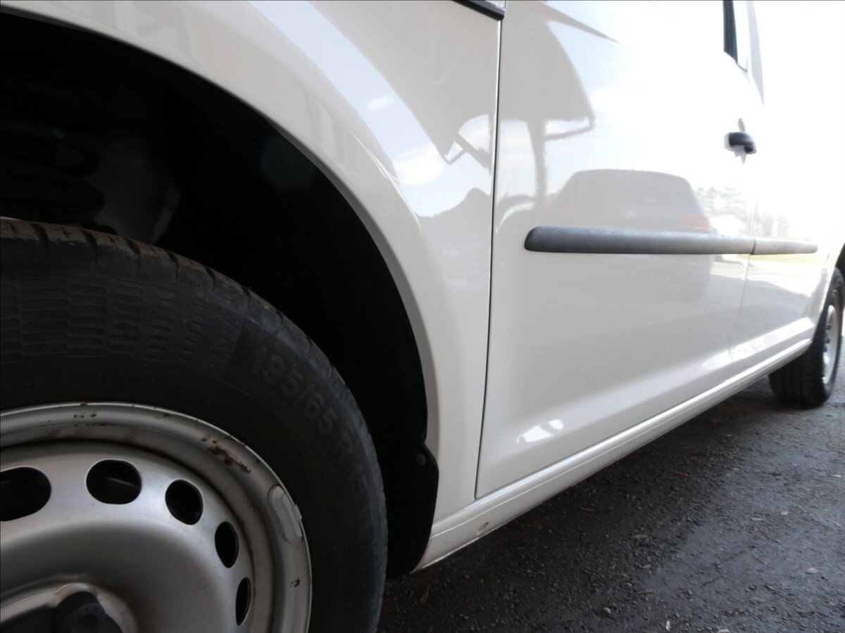 Volkswagen Caddy Skříň 2,0 l 75 kw