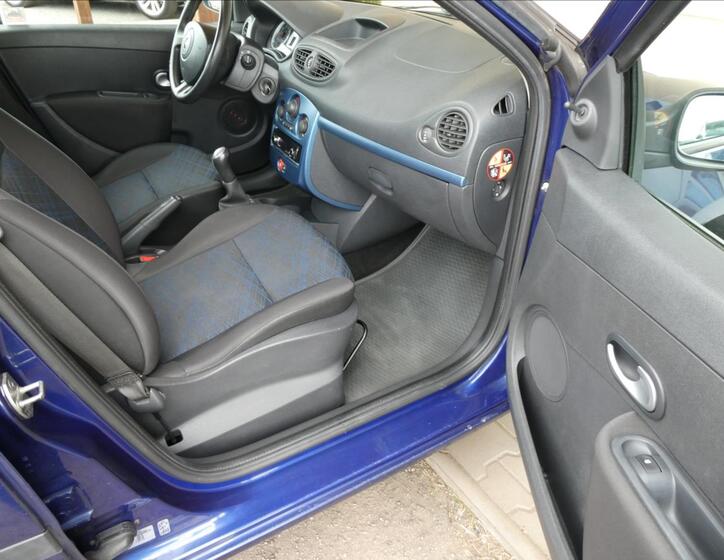 Renault Clio 17