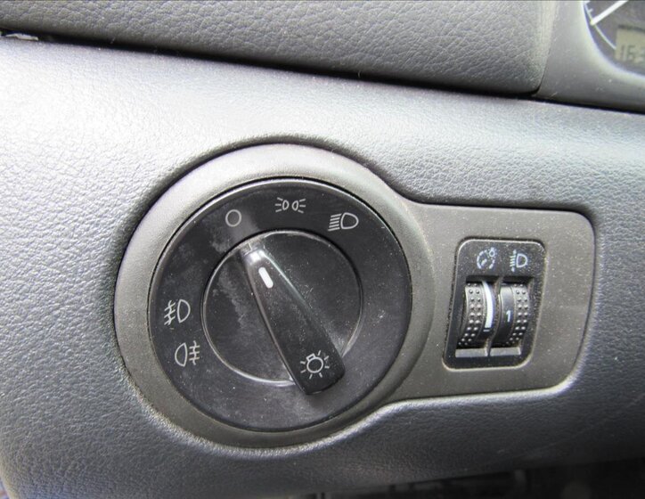 Škoda Octavia Sedan / Limuzína 1,9 l 66 kw